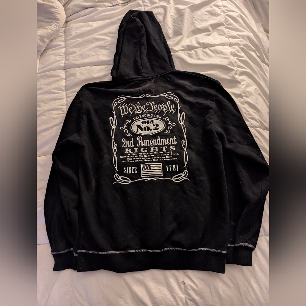 Buck Wear Size Large Hoodie
